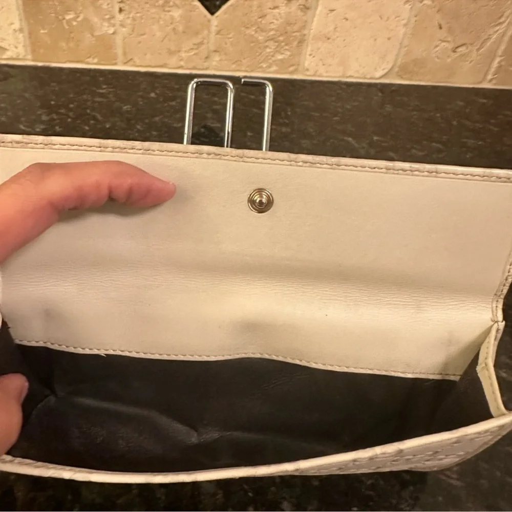 Gucci Guccissima Leather Script Flap Continental Wallet